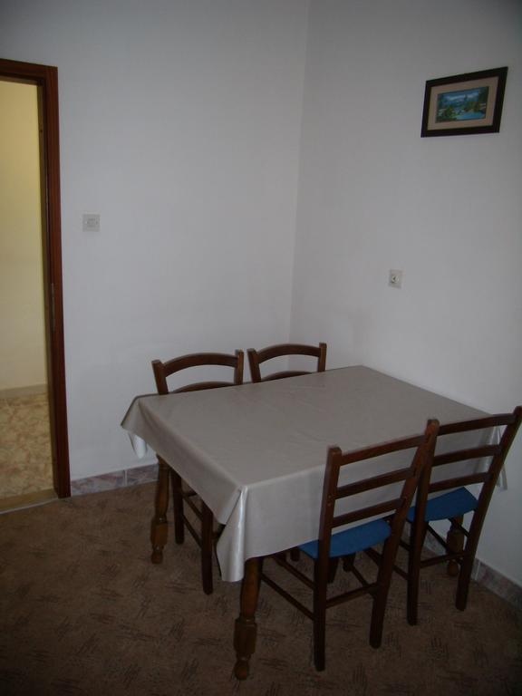 Marina Apartment Trogir Kamer foto